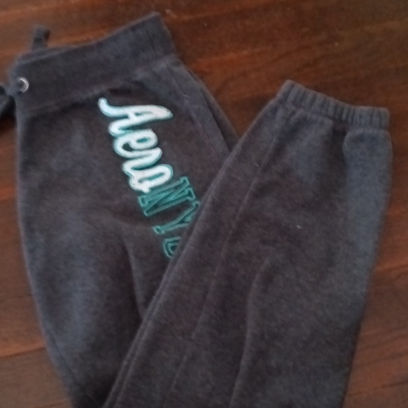 Comfy cozy thick Gray aeropostale womens small drawstring swestpants - Picture 1 of 4